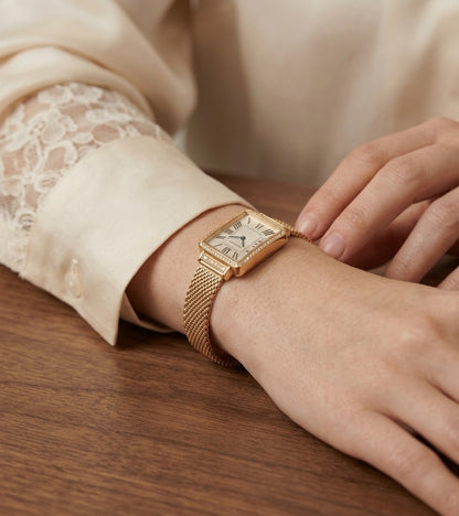 La Parisienne – Montre Vintage Dorée