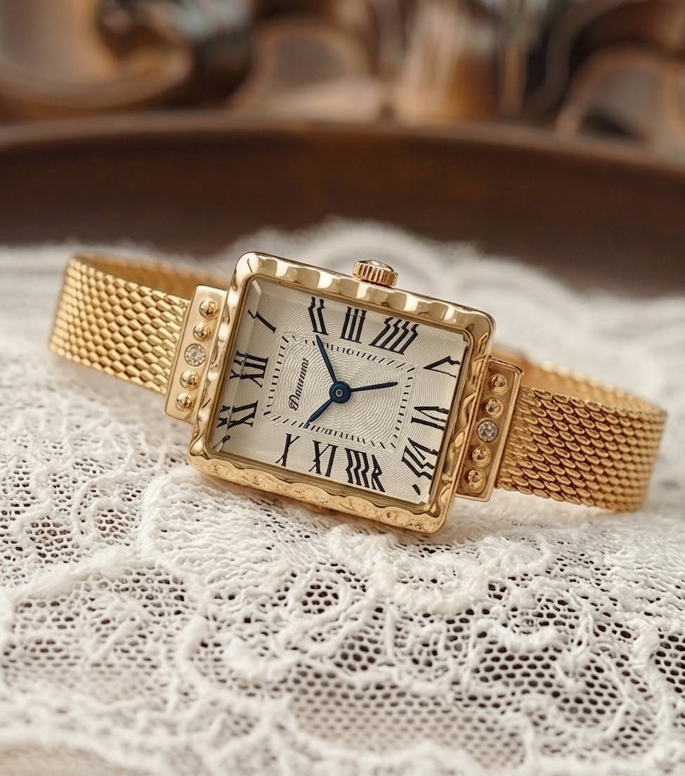 La Parisienne – Montre Vintage Dorée