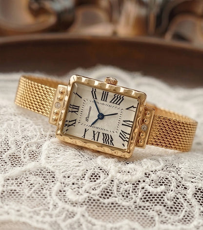 La Parisienne – Montre Vintage Dorée