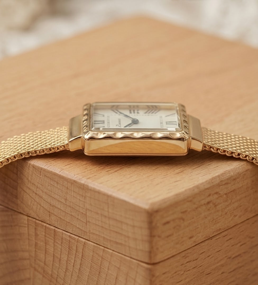 La Parisienne – Montre Vintage Dorée
